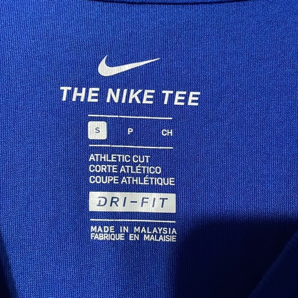 Men’s Nike tee size small - Picture 3 of 3